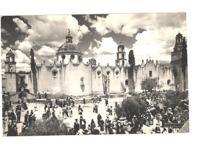 RPPC Mexico Dolores Hidalgo Church of Penitentiles Crowd People Colonial Arch...
